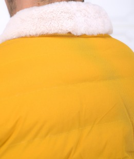 Κομψό χειμωνιάτικο ανδρικό μπουφάν μουσταρδί χρώμα