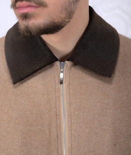  Μπουφάν από Κασμίρ με γιακά δύο μπροστινές τσέπες σε καφέ χρώμα