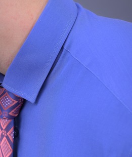 Κομψό ανδρικό επίσημο πουκάμισο μπλε του ουρανού