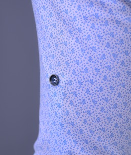 Κομψό ανδρικό λευκό πουκάμισο με μικρά λουλούδια