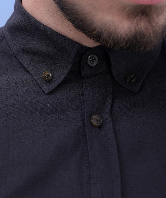 Λινό καλοκαιρινό κοντομάνικο πουκάμισο σε μαύρο χρώμα