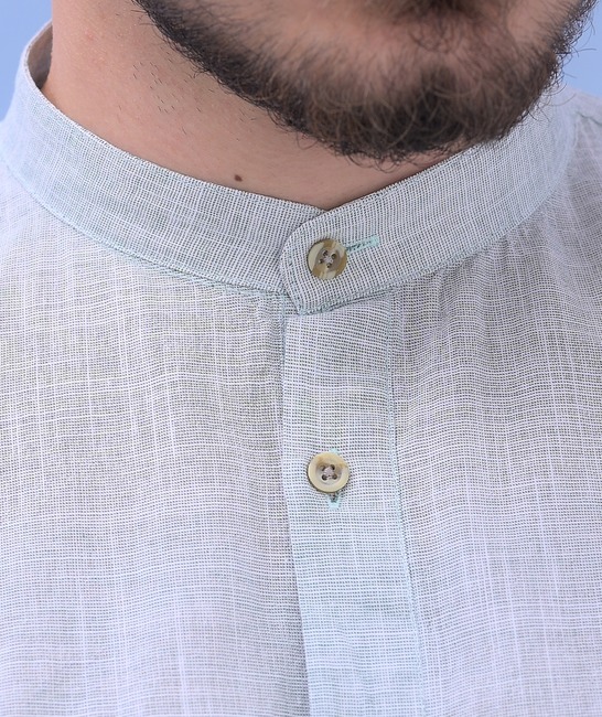 Ανδρικό λινό πουκάμισο χωρίς γιακά με μισό κούμπωμα σε πράσινο χρώμα