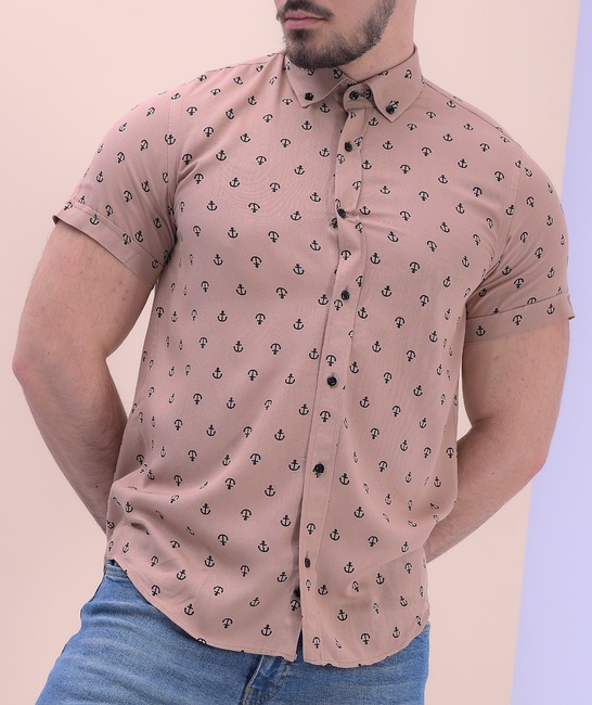 Ανδρικό κοντομάνικο πουκάμισο σε καφέ χρώμα με άγκυρες