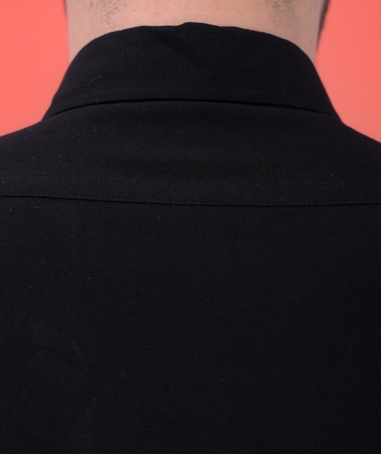 Κομψό ανδρικό μαύρο κοντομάνικο πουκάμισο 