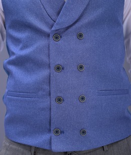 Κομψό γαλάζιο ανδρικό γιλέκο με διπλή σειρά κουμπιά