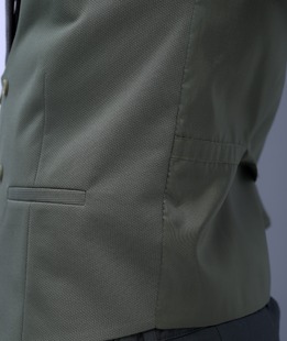 Ανδρικό κομψό πράσινο γιλέκο με διπλή σειρά κουμπιά