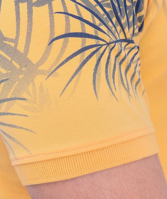 Ανδρικό κοντομάνικο μπλουζάκι πόλο σε κίτρινο χρώμα