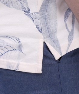 Ανδρικό κοντομάνικο μπλουζάκι σε μπεζ με φύλλα