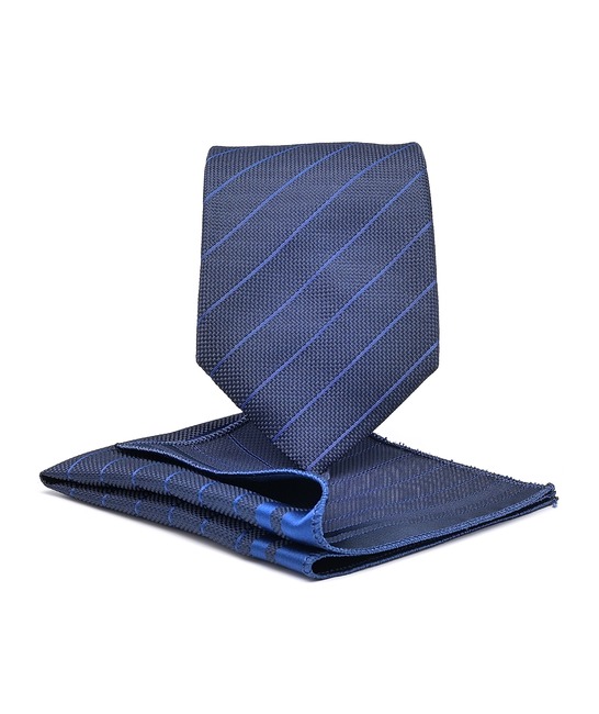 Κομψή σκούρο μπλε ανδρική φαρδιά γραβάτα με λεπτές ρίγες