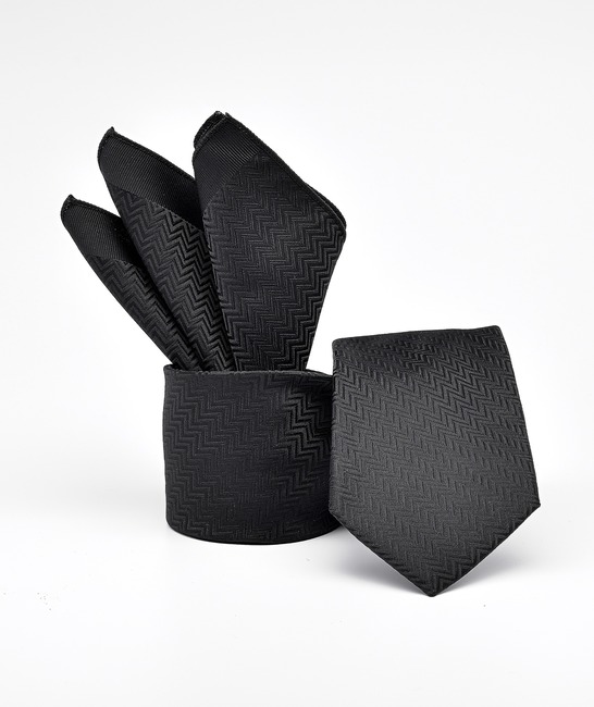 Ανδρική μαύρη γραβάτα με ζιγκ ζαγκ σχέδιο