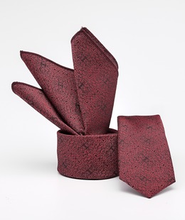 Κόκκινη γραβάτα πολυτελείας σε μικρές φιγούρες