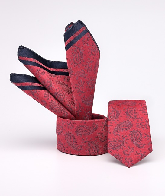 Κομψή κόκκινη γραβάτα με λαχούρι σχέδιο