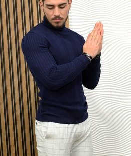 Κομψό ανδρικό μπλουζάκι πόλο σε σκούρο μπλε