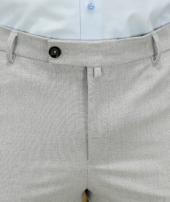 Κομψό ανδρικό παντελόνι σε ανοιχτό γκρι χρώμα 
