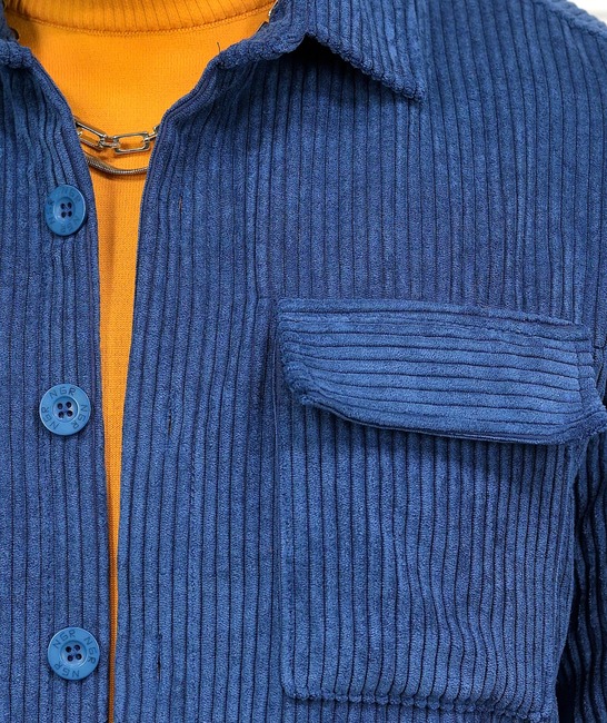 Κοτλέ ανδρικό πουκάμισο σε μπλε χρώμα με δύο τσέπες