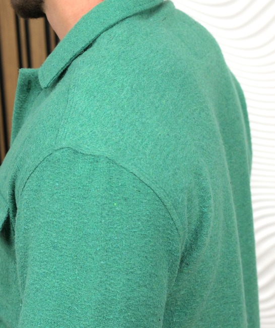 Ανδρικό πουκάμισο σε πράσινο χρώμα με δύο τσέπες oversize 