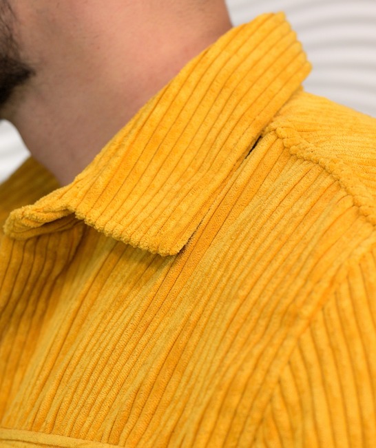 Ανδρικό κομψό κοτλέ πουκάμισο σε μουσταρδί χρώμα