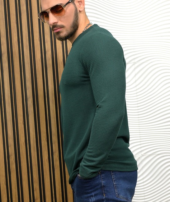Κομψή πράσινη ανδρική μπλούζα