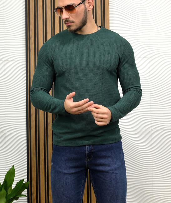 Κομψή πράσινη ανδρική μπλούζα