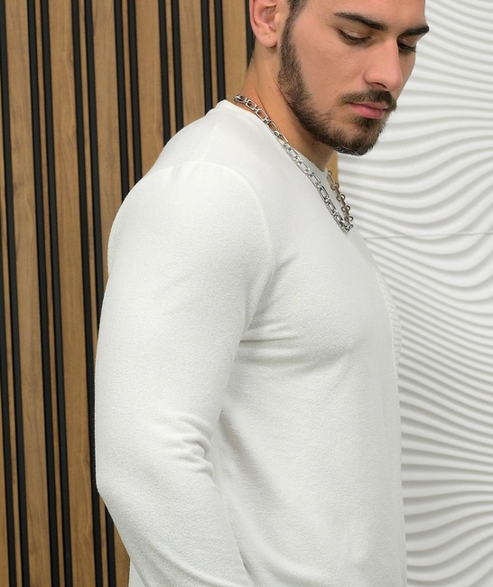 Κομψή ανδρική μπλούζα σε λευκό χρώμα με τσέπη