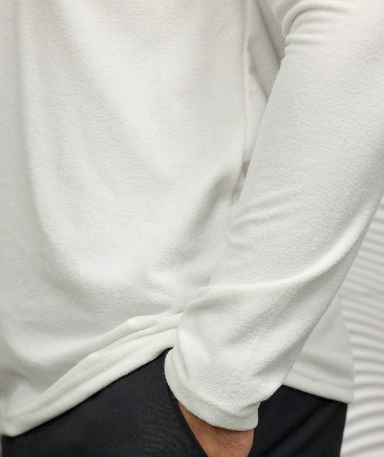 Κομψή ανδρική μπλούζα σε λευκό χρώμα με τσέπη