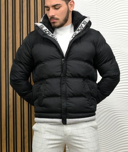 Χειμερινό μπουφάν καπιτονέ με εσωτερικό γιακά καρακούλ