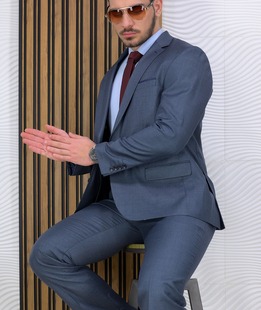 Ανδρικό κοστούμι δύο τεμαχίων υψηλής ποιότητας σε μπλε χρώμα