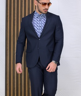 κομψό ανδρικό κοστούμι δύο τεμαχίων κομψό ανδρικό κοστούμι δύο τεμαχίων