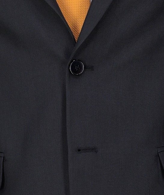 Κλασικό μαύρο κοστούμι με λεία δομή δύο τεμαχίων