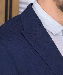 Κομψό ανδρικό slim fit σακάκι σε σκούρο μπλε χρώμα Κομψό ανδρικό slim fit σακάκι σε σκούρο μπλε χρώμα