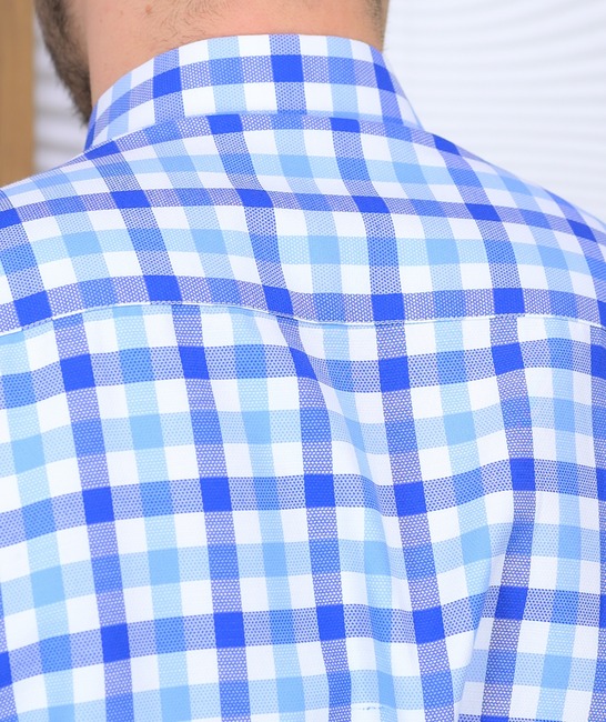 Καρό μοντέρνο ανδρικό πουκάμισο με τσέπη σε μπλε χρώμα