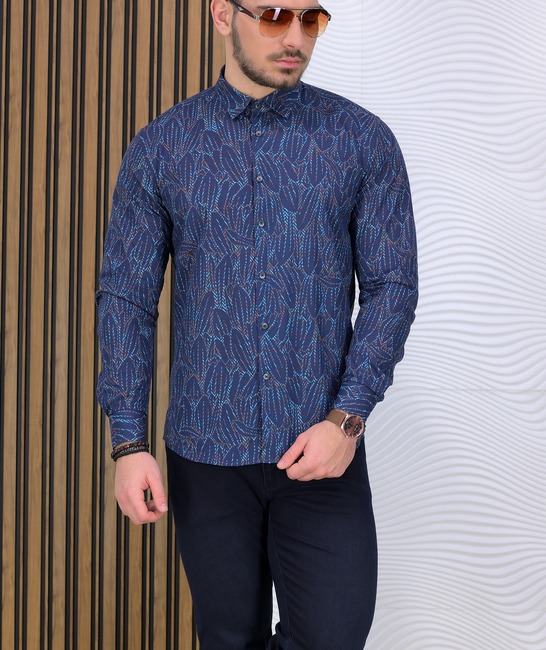 Μοντέρνο βαμβακερό πουκάμισο σε μπλε στοιχεία