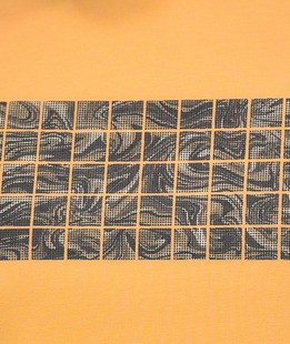 Ανδρικό μοναδικό μπλουζάκι με απλικέ σε μουσταρδί χρώμα