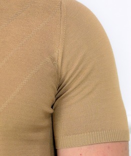 Πολυτελές πλεκτό μπλουζάκι με γιακά καμηλό χρώμα