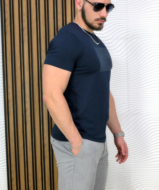 Σκούρο μπλε Slim Fit Casual t-shirt με απλικέ 