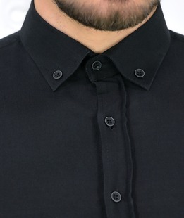 Ανδρικό λινό πουκάμισο σε μαύρο χρώμα με τσέπη Ανδρικό λινό πουκάμισο σε μαύρο χρώμα με τσέπη